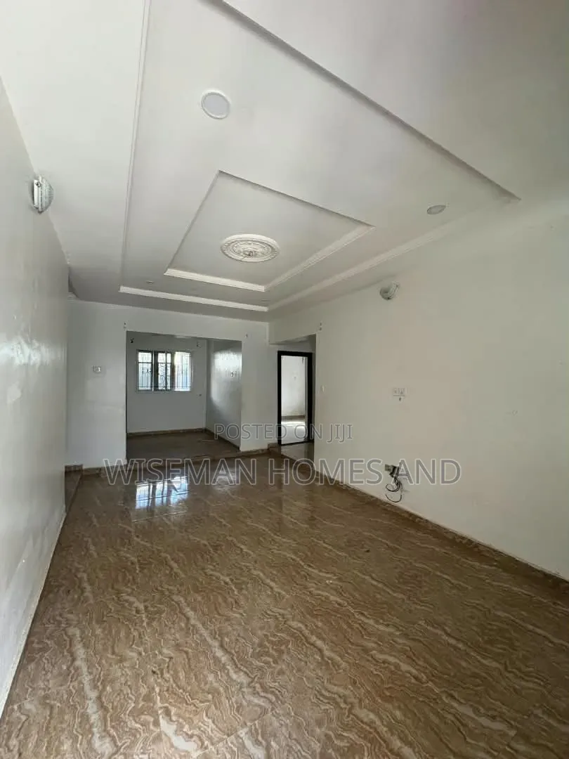2bdrm Apartment in Awoyaya New Road for rent in Awoyaya
