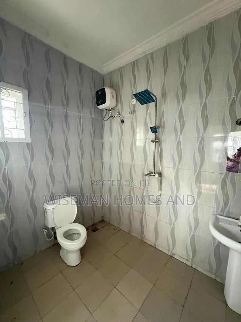 2bdrm Apartment in Awoyaya New Road for rent in Awoyaya