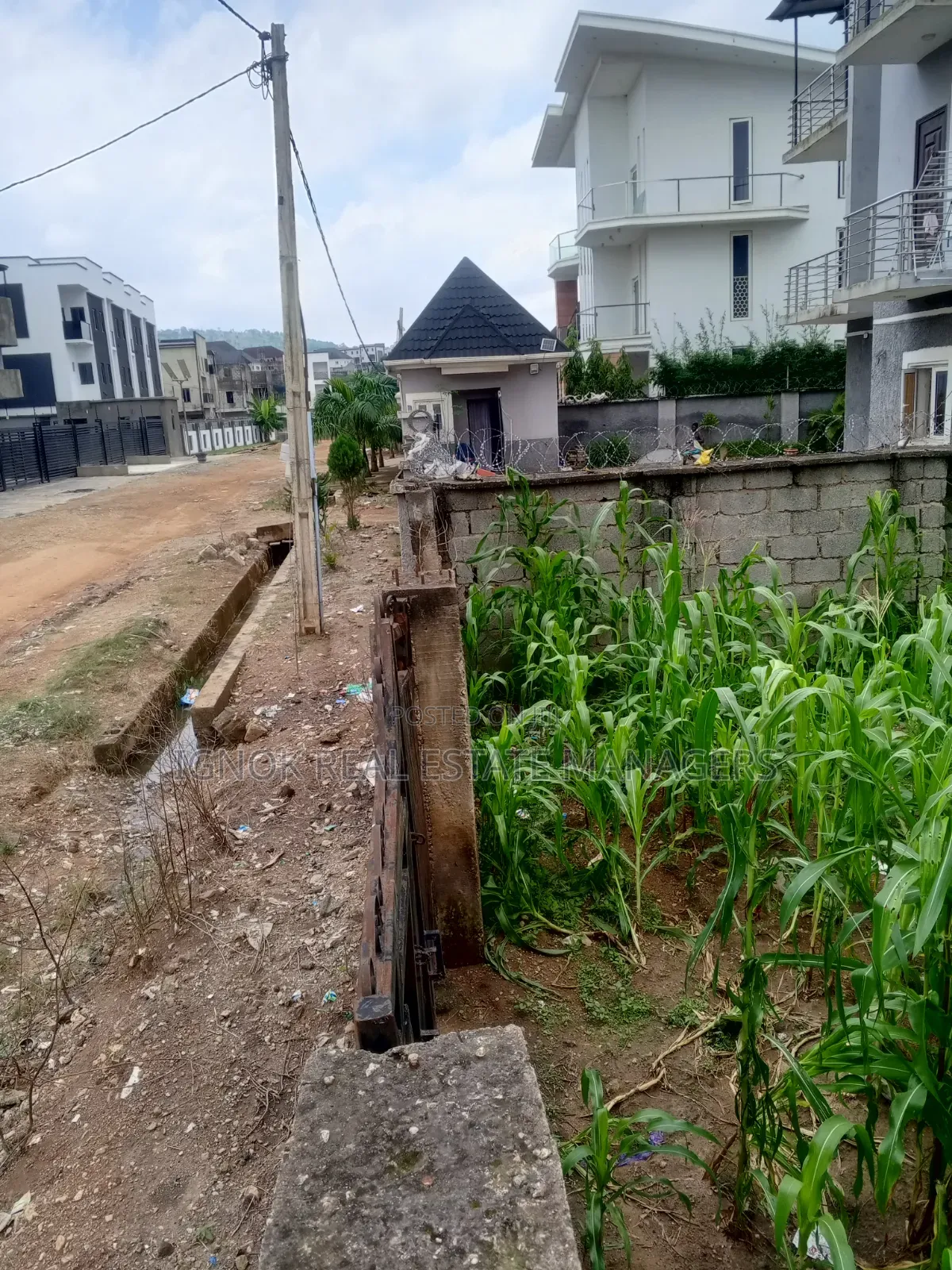 1000sqm Land Dape District in Dape