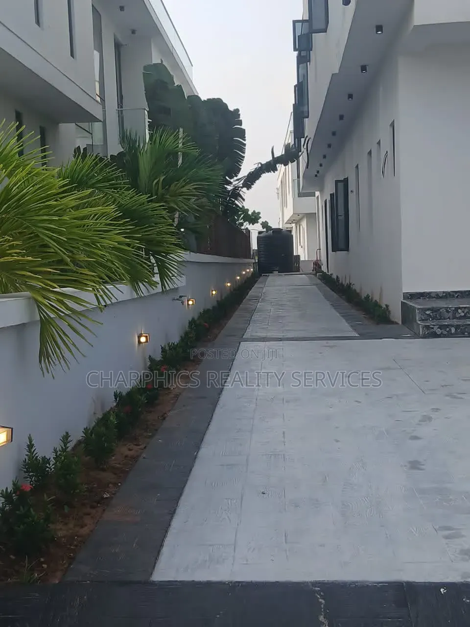 4bdrm Duplex in Ikate for sale in Ikate