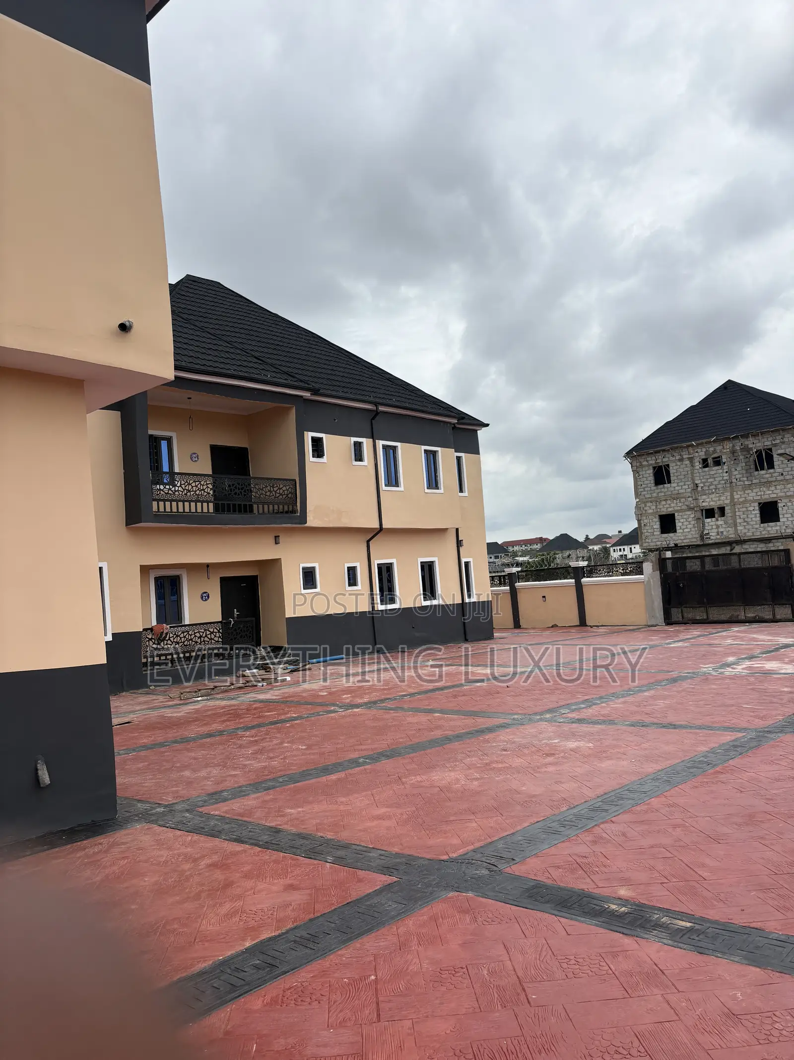 2bdrm Block of Flats in Along Jedo Estate, FHA for rent in FHA