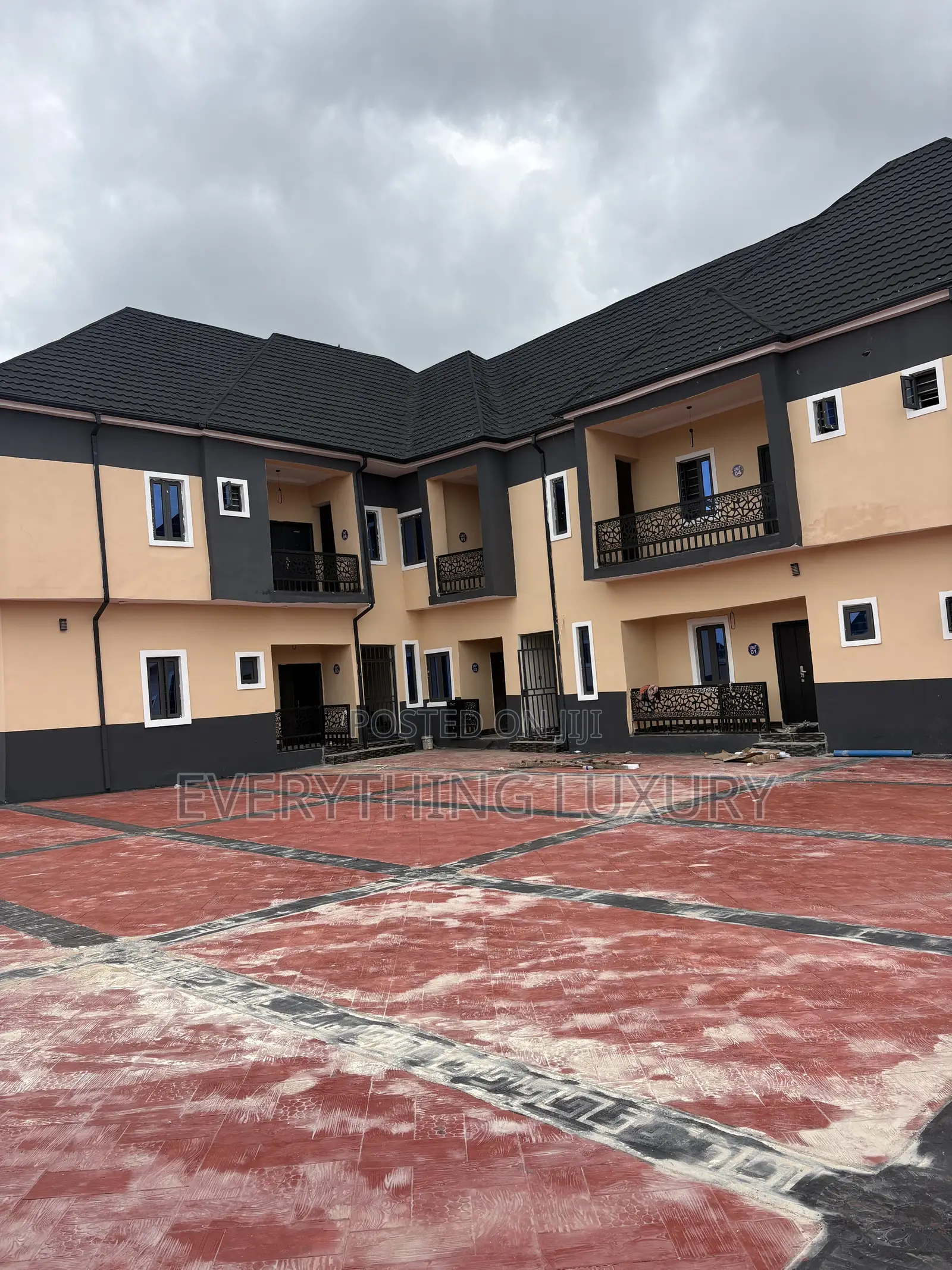 2bdrm Block of Flats in Along Jedo Estate, FHA for rent in FHA