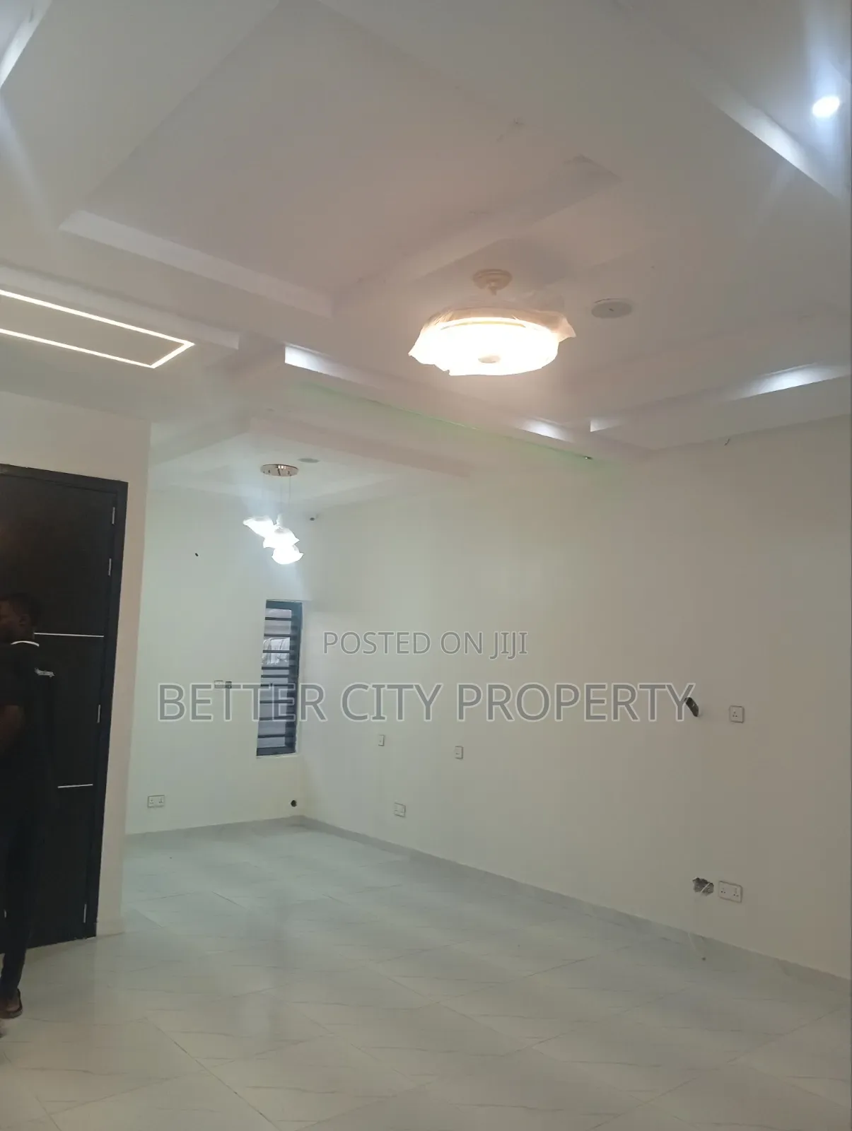 4bdrm Duplex in Secured Estate At for sale in Lafiaji