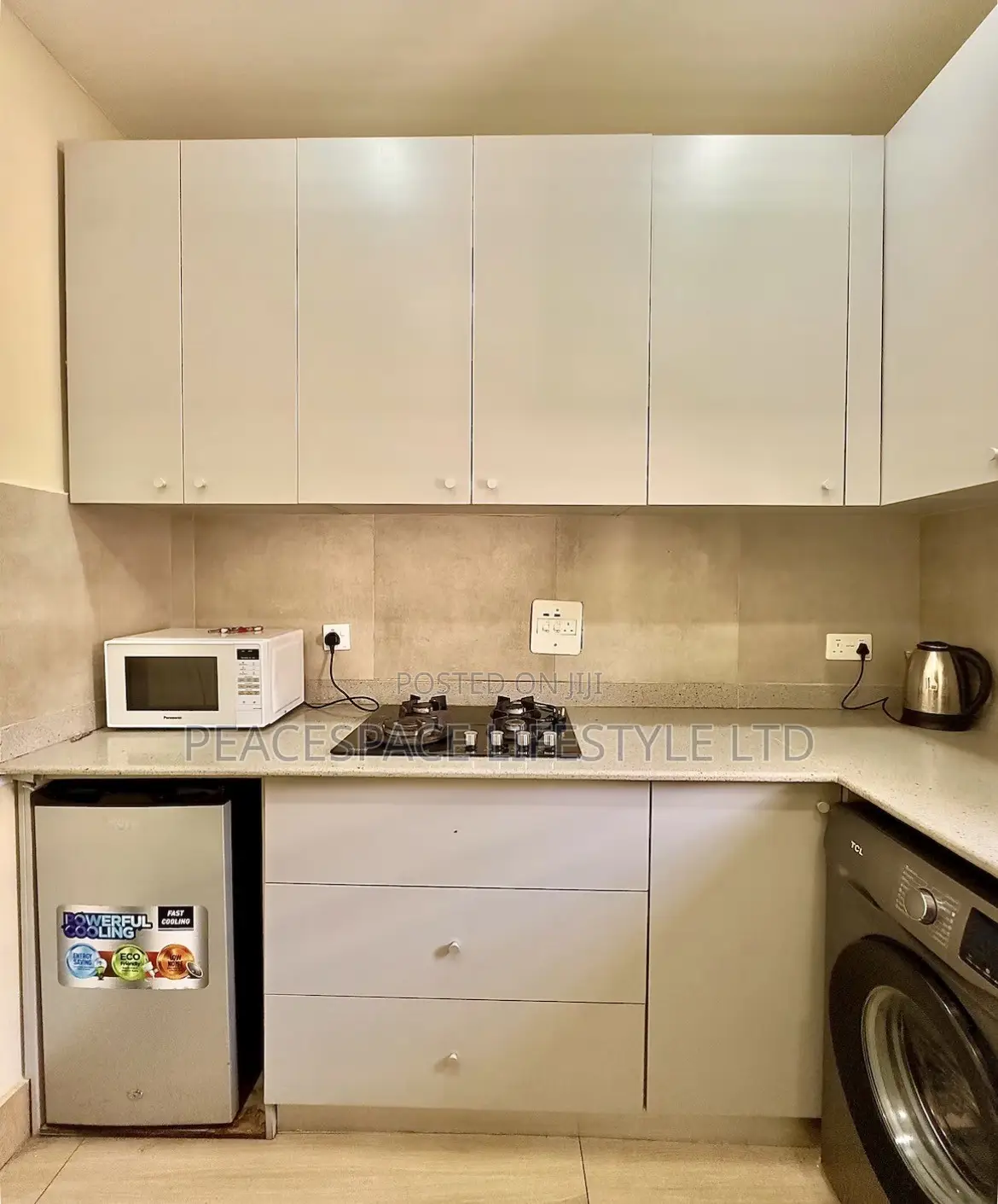 Luxurious 3 Bedroom Lekki With Swimming Pool in Lekki