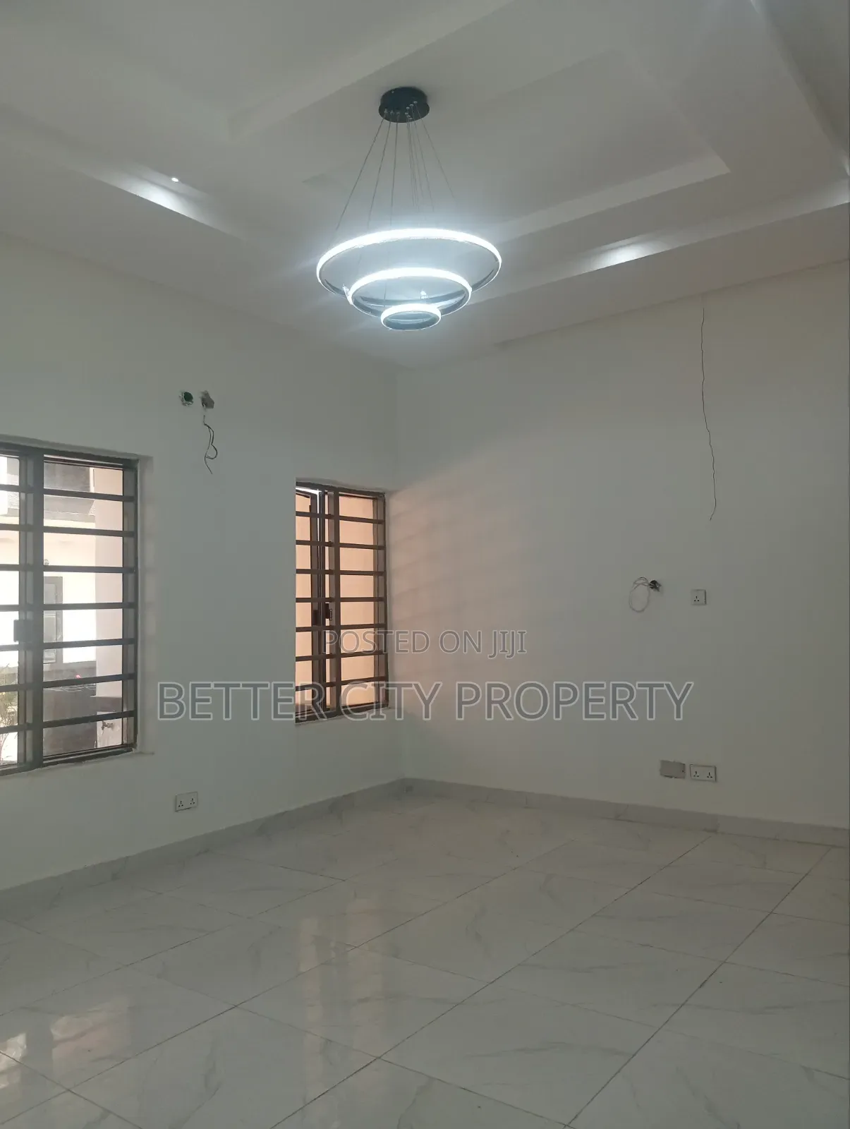 2bdrm Duplex in In Secured Estate At, Lafiaji for sale in Lafiaji