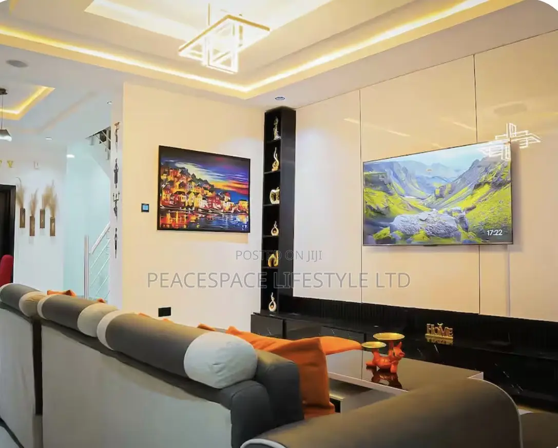 Smart 4 Bedroom Apartment Surulere in Surulere
