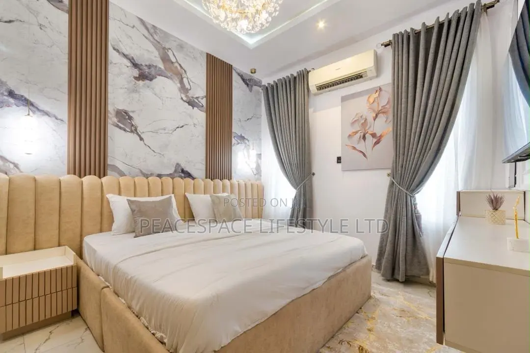 Spacious One Bedroom With Balcony Lekki in Osapa london