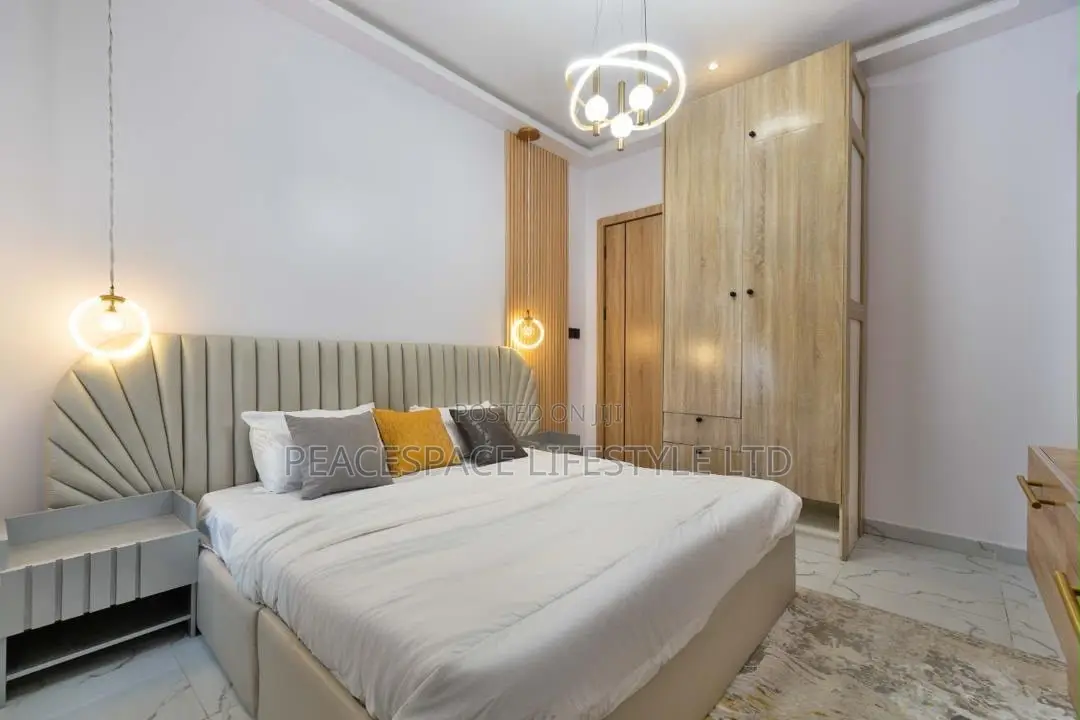 Lovely 1 Bedroom Lekki in Lekki