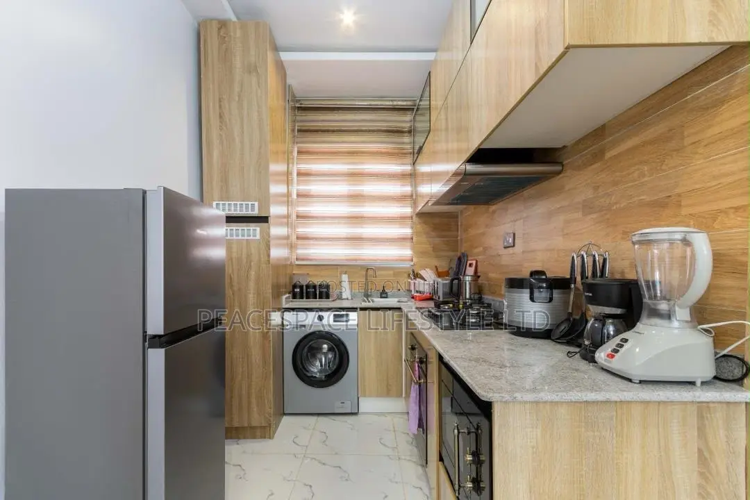 Lovely 1 Bedroom Lekki in Lekki