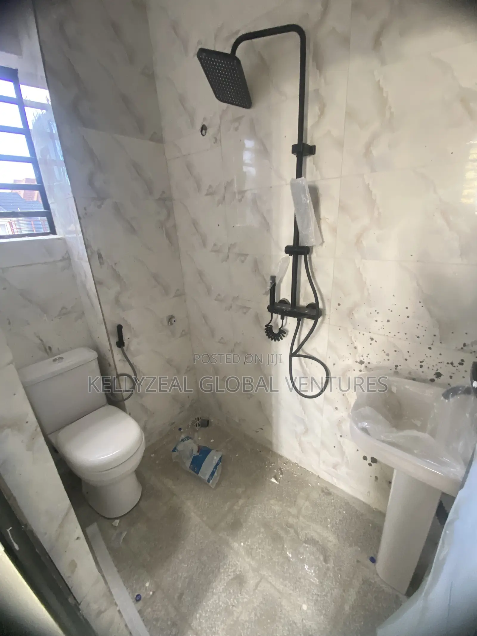 2bdrm Apartment in Startimes Estate Ago for rent in Ago Palace