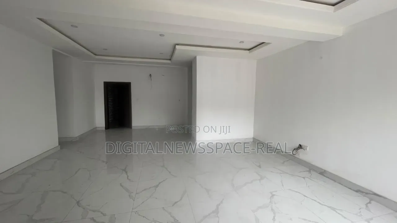 Furnished 3bdrm Penthouse in Sangotedo, Ajah for sale in Sangotedo