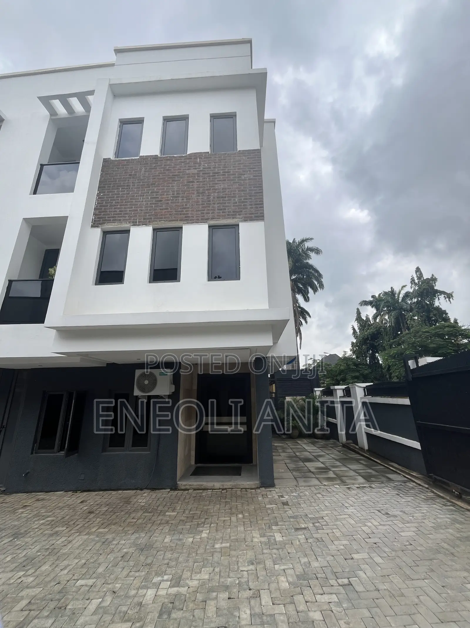 4bdrm Duplex in Wuse 2 for sale in Wuse 2