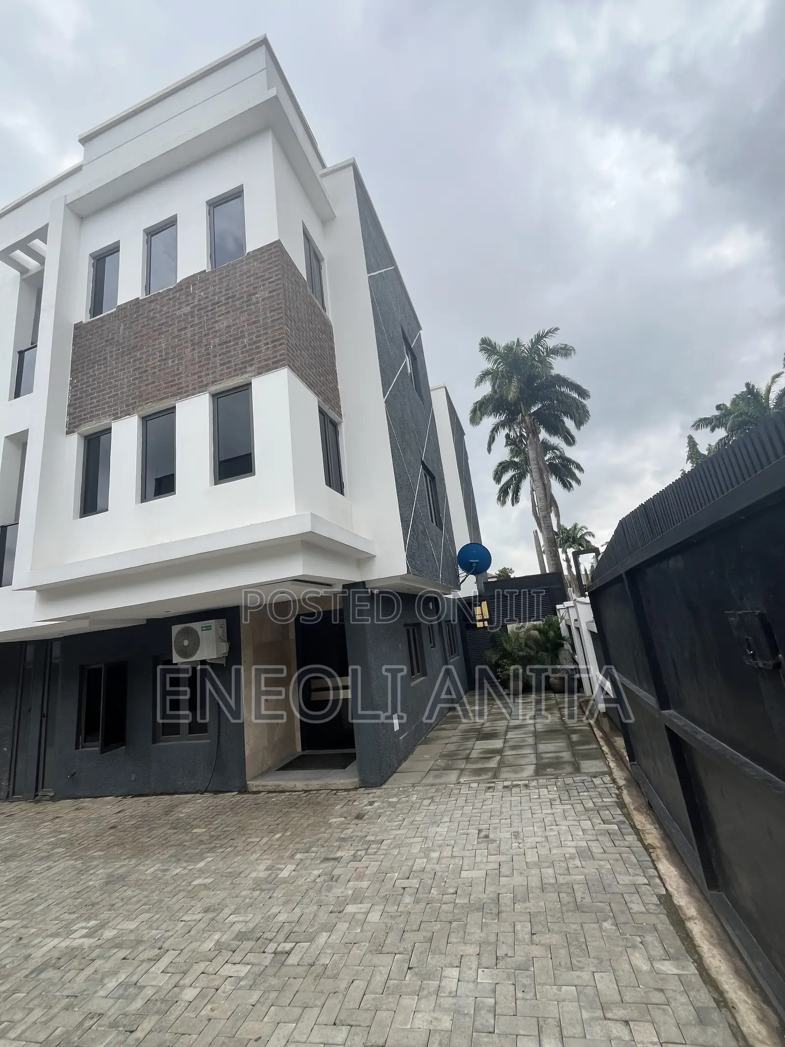 4bdrm Duplex in Wuse 2 for sale in Wuse 2