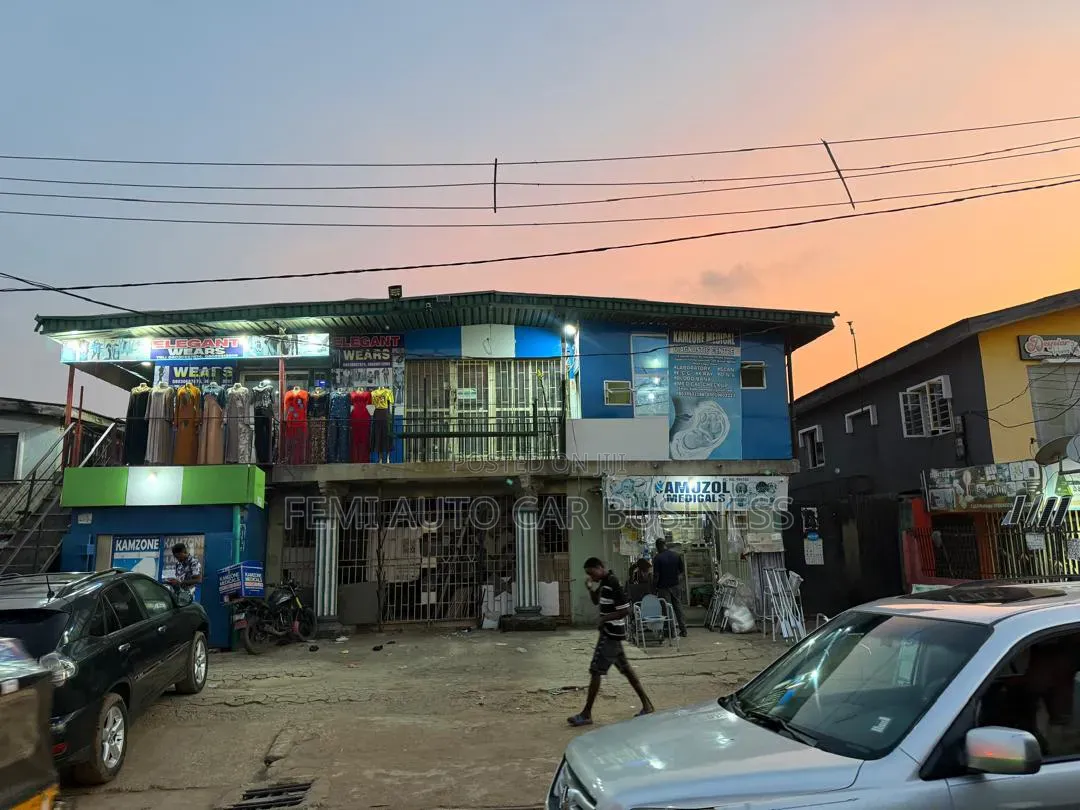 Furnished 4bdrm Apartment in Femi Auto Car, Alimosho for sale in Alimosho