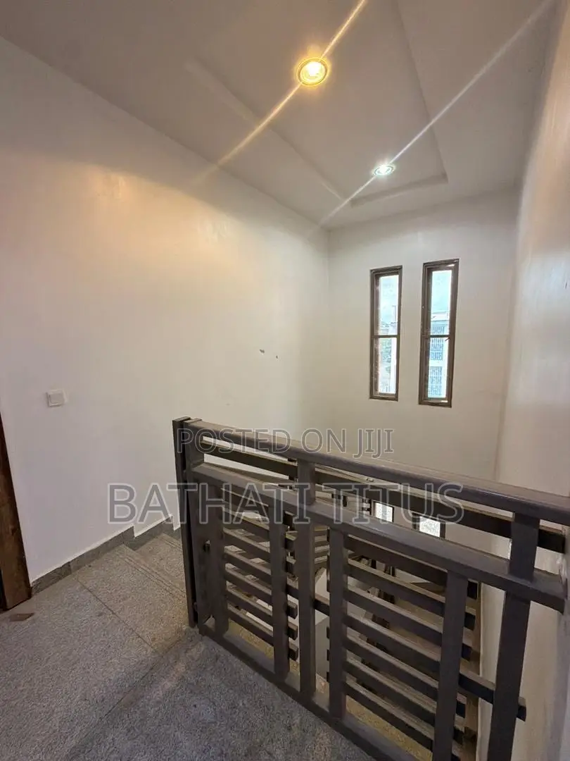 4bdrm Duplex in Jahi for sale in Jahi