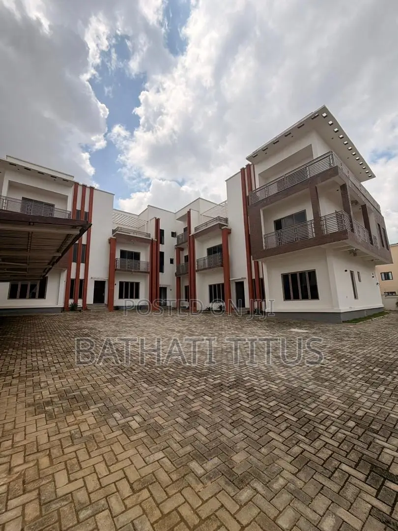4bdrm Duplex in Jahi for sale in Jahi