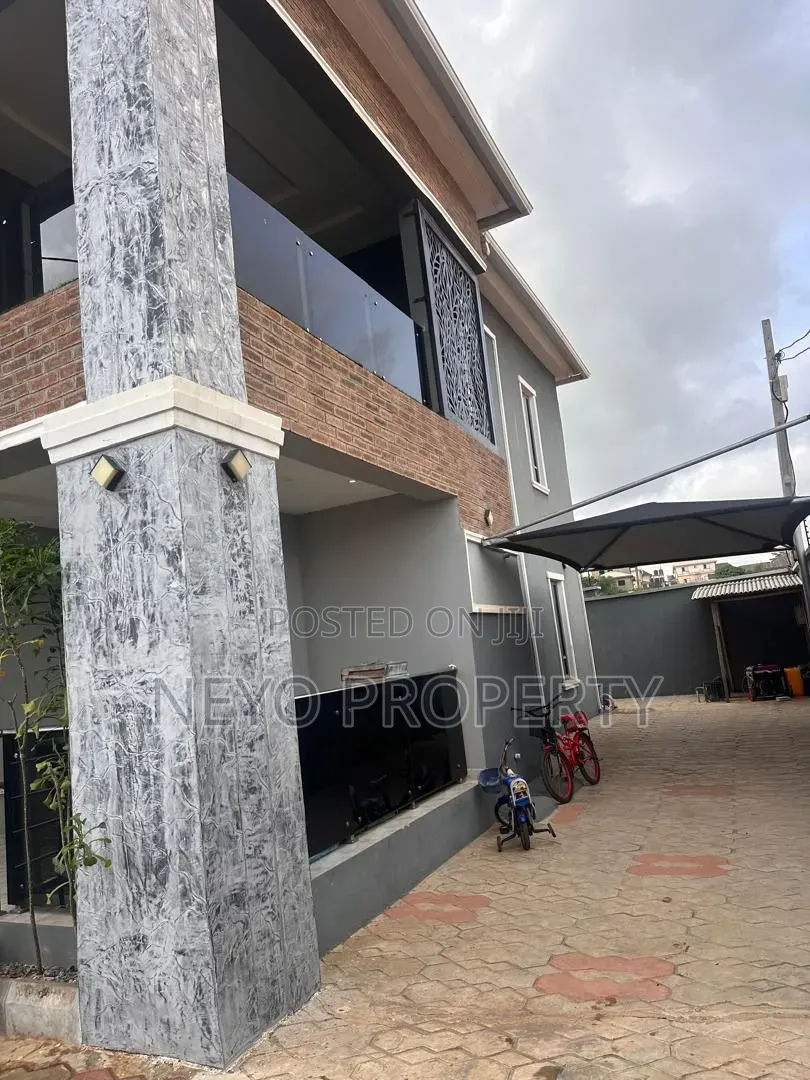 Furnished 5bdrm Duplex in Prosperity Estate, Igbogbo for sale in Igbogbo