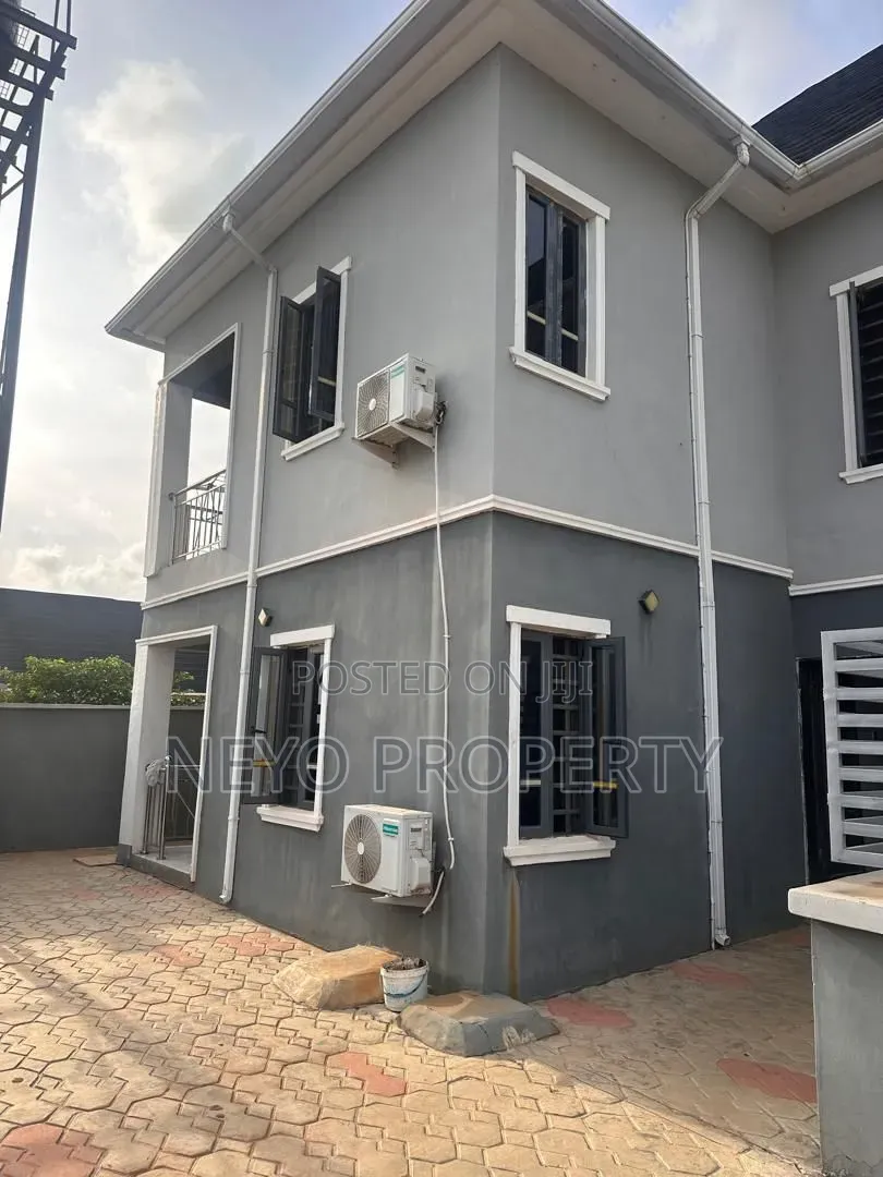 Furnished 5bdrm Duplex in Prosperity Estate, Igbogbo for sale in Igbogbo