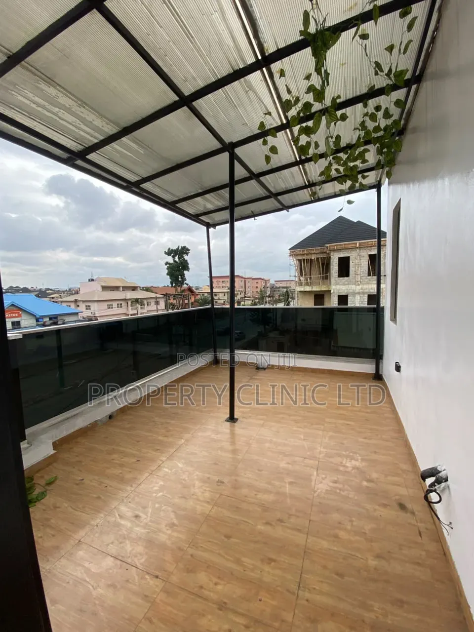 4bdrm Duplex in Omole Phase 2 for sale in Omole Phase 2