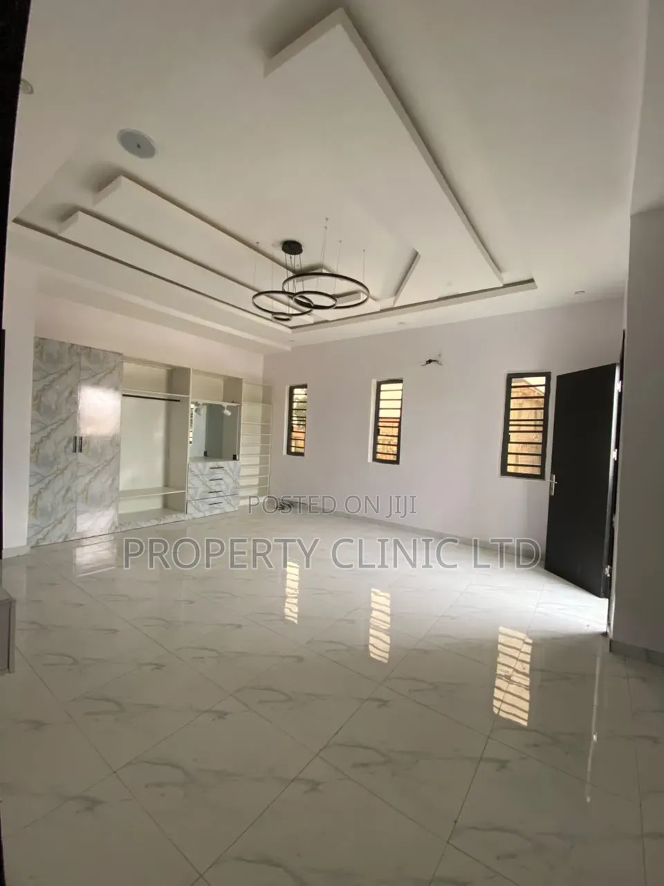 4bdrm Duplex in Omole Phase 2 for sale in Omole Phase 2