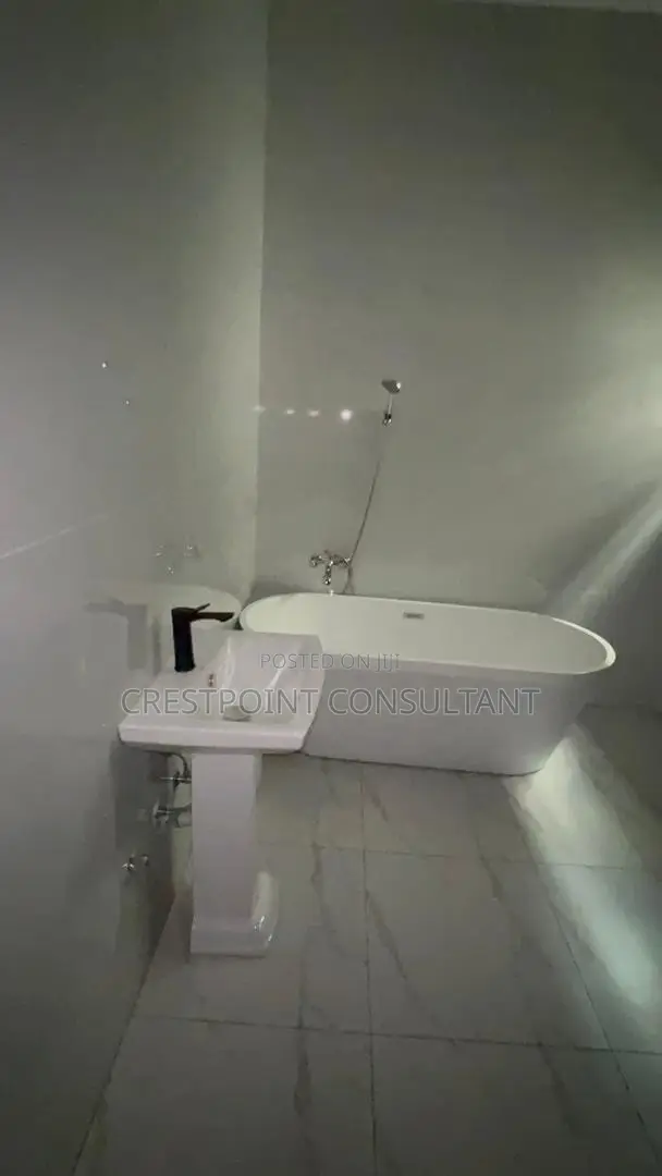 Furnished 4bdrm Duplex in Ikeja for rent in Ikeja