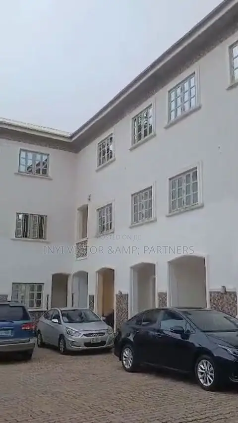 4bdrm Duplex in Maitama for sale in Maitama