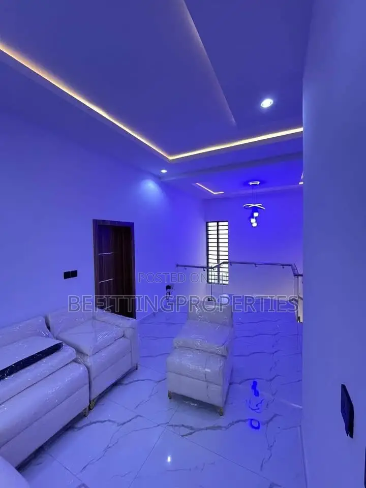 4bdrm Duplex in Magodo for sale in Magodo
