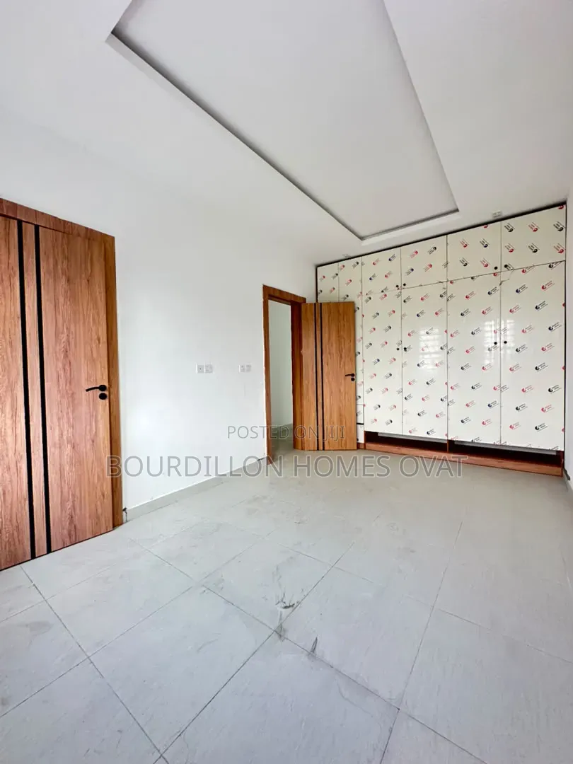 4bdrm Duplex in Orchid Lekki Lagos for sale in Lekki Expressway