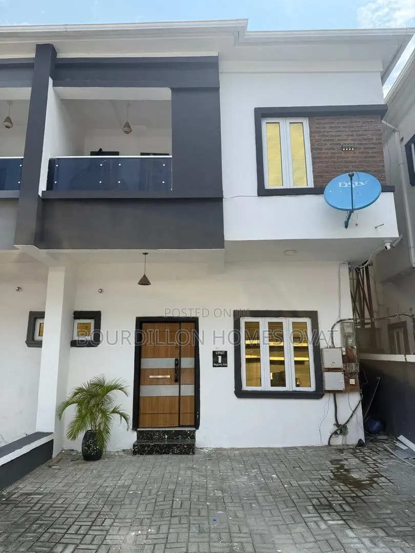 Furnished 4bdrm Duplex in Ikota Villa Estate for rent in Ikota