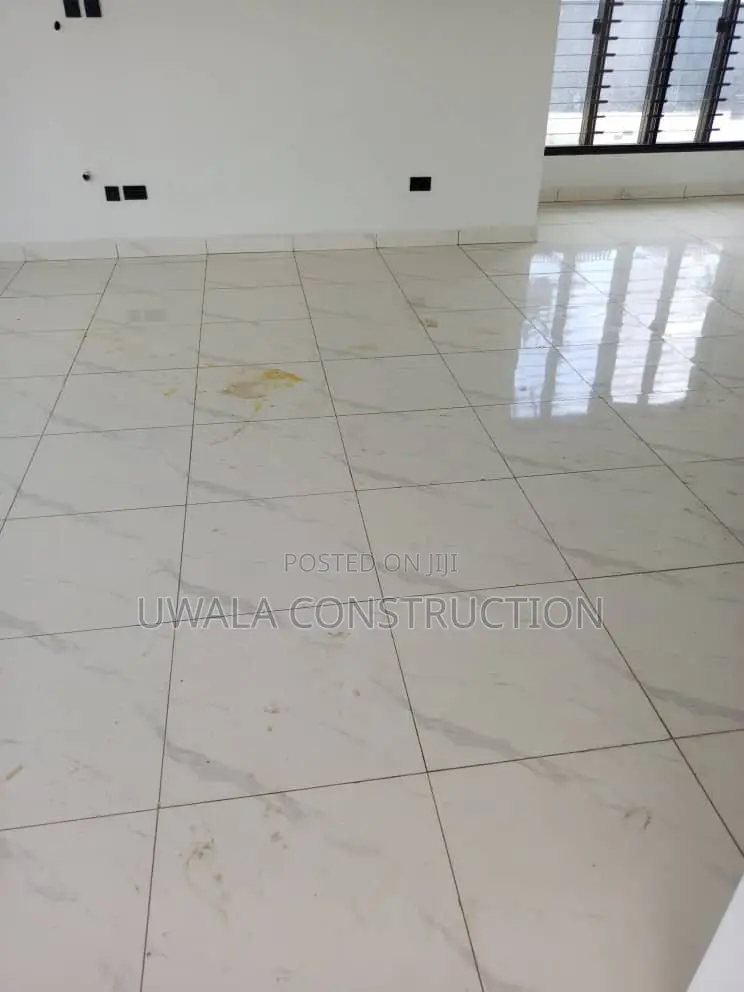5bdrm Duplex in Gaduwa for sale in Gaduwa