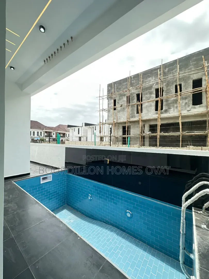 5bdrm Duplex in Orchid Lekki Lagos for sale in Lekki Expressway