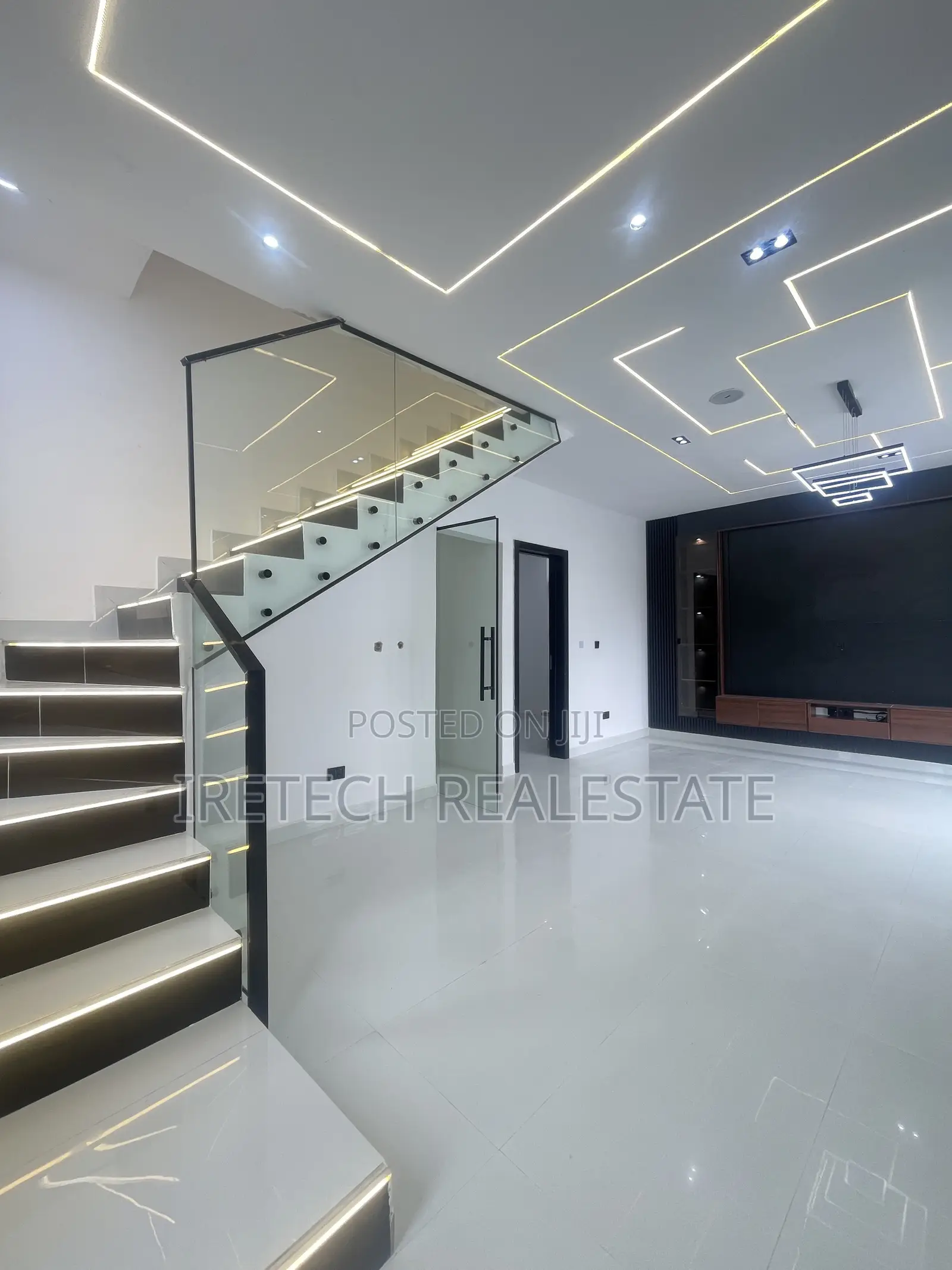 4bdrm Duplex in Sangotedo for sale in Sangotedo