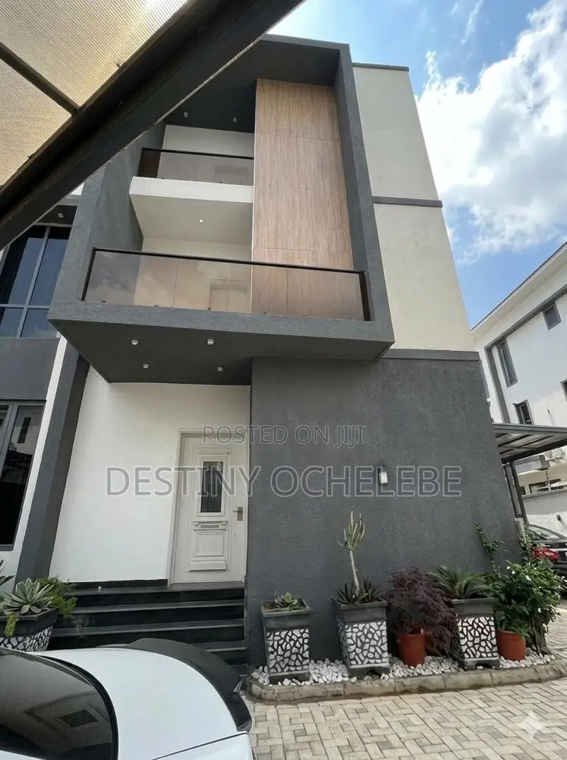 6bdrm Duplex in Mabushi for sale in Mabushi