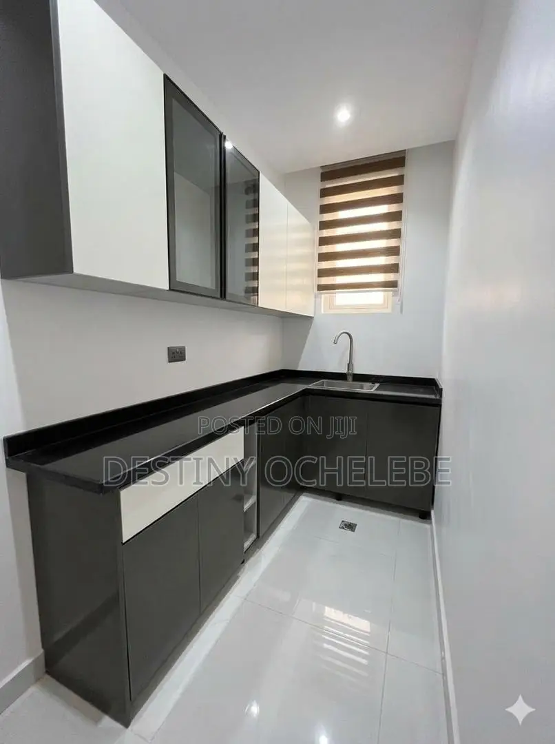 6bdrm Duplex in Mabushi for sale in Mabushi