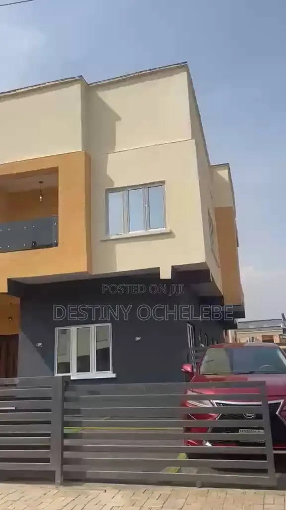 5bdrm Duplex in Life Camp for sale in Life Camp