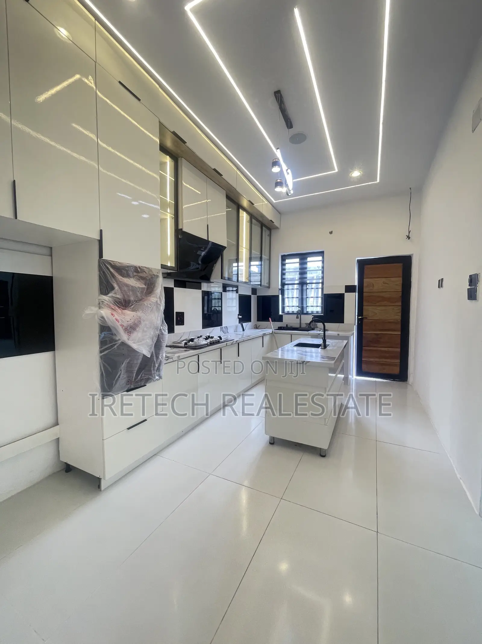 4bdrm Duplex in Sangotedo Blenco for sale in Sangotedo