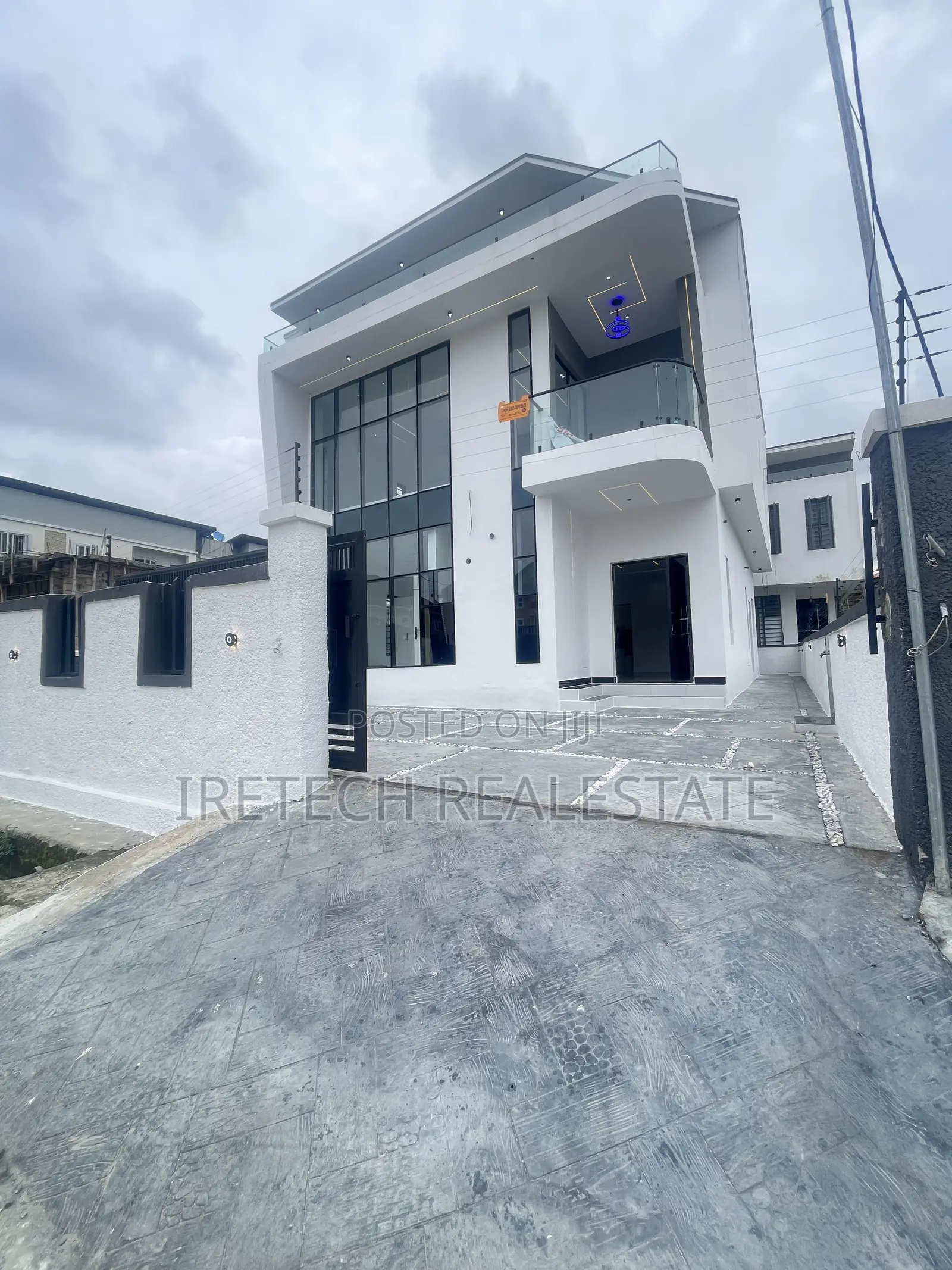 4bdrm Duplex in Sangotedo Blenco for sale in Sangotedo