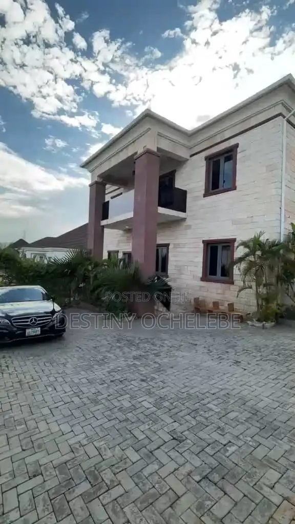 4bdrm Duplex in Naf Valley Estate, Asokoro for sale in Asokoro