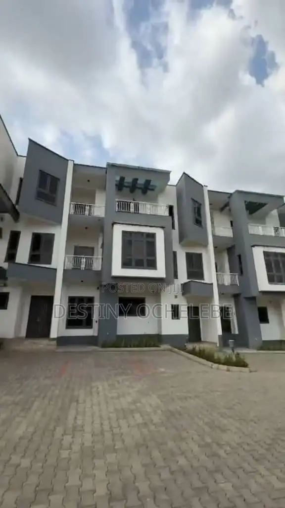 4bdrm Duplex in Wuse 2 District for sale in Wuse 2