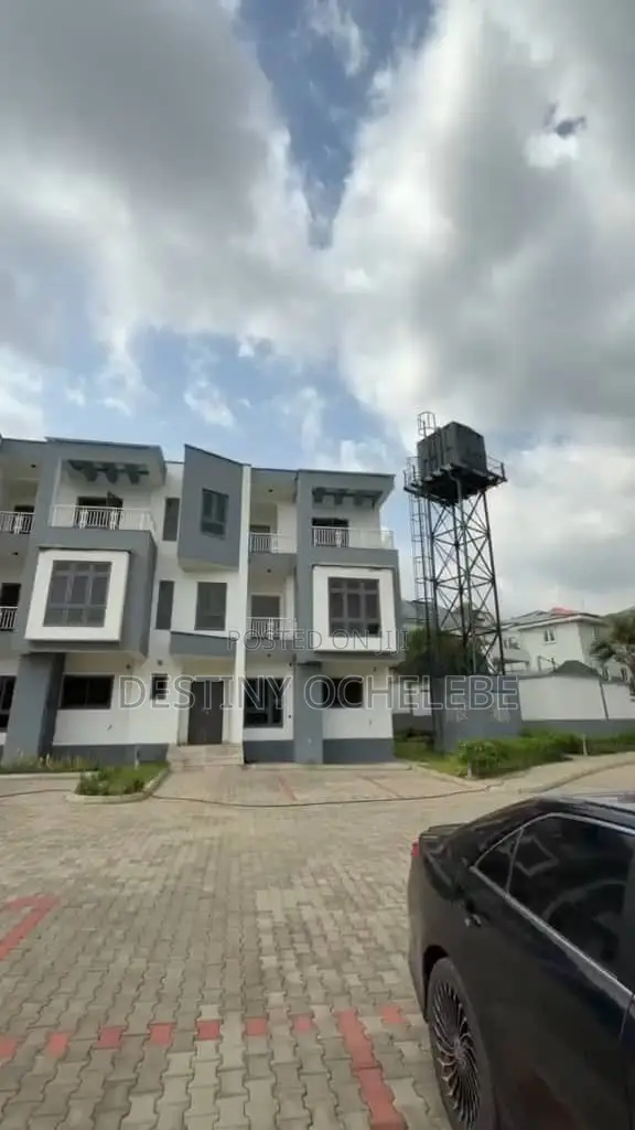 4bdrm Duplex in Wuse 2 District for sale in Wuse 2