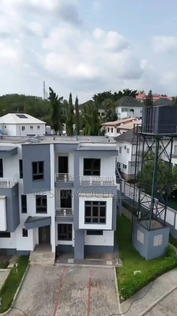 4bdrm Duplex in Wuse 2 District for sale in Wuse 2