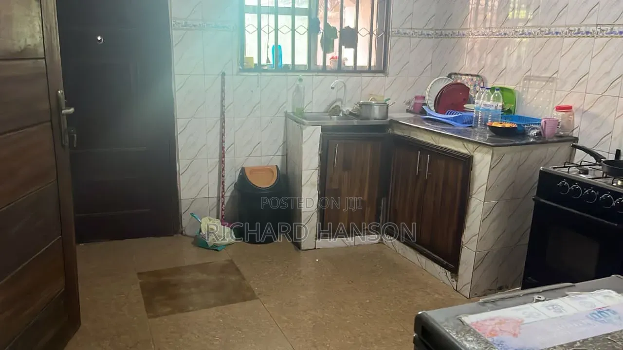 1bdrm Shared Apartment in Non Flooded, Thomas Estate for rent in Thomas Estate