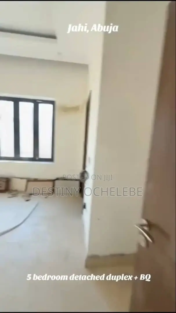 5bdrm Duplex in Jahi for sale in Jahi