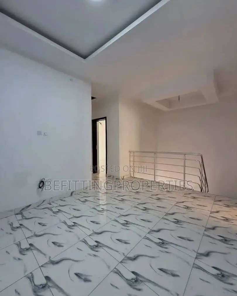 4bdrm Duplex in Lekki for sale in Lekki