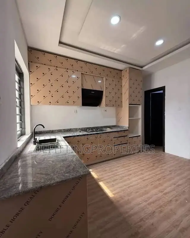 4bdrm Duplex in Lekki for sale in Lekki