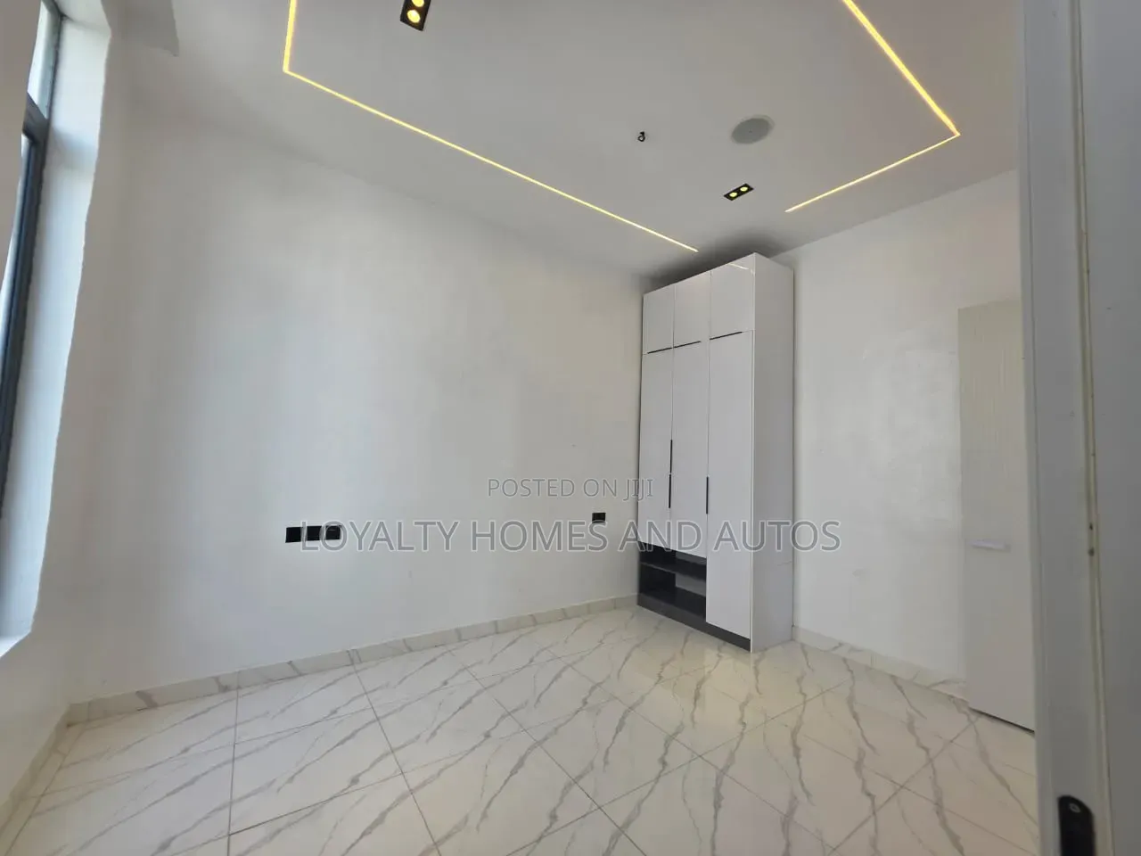 5bdrm House in Alausa for sale in Alausa