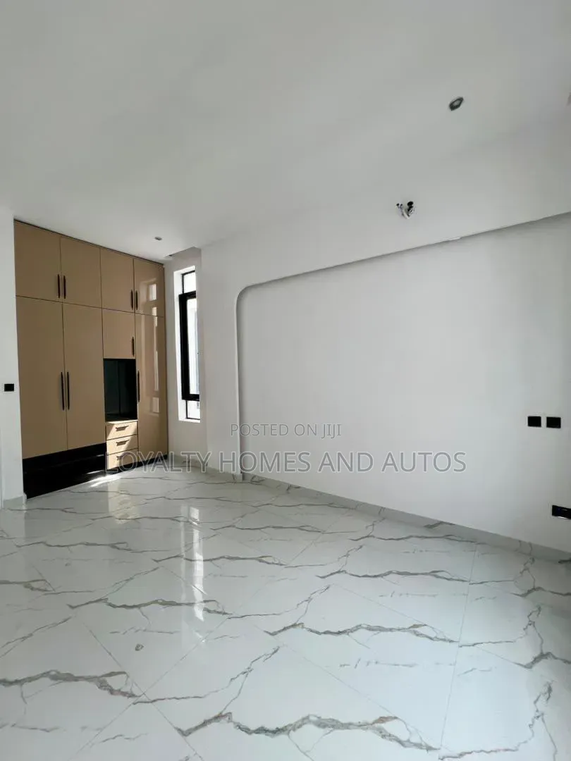 4bdrm Duplex in Berger for sale in Berger