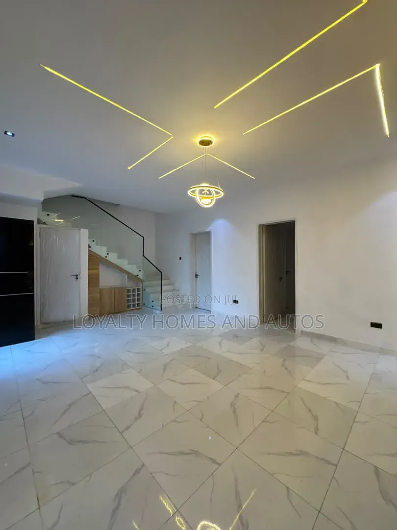4bdrm House in Ikota for sale in Ikota