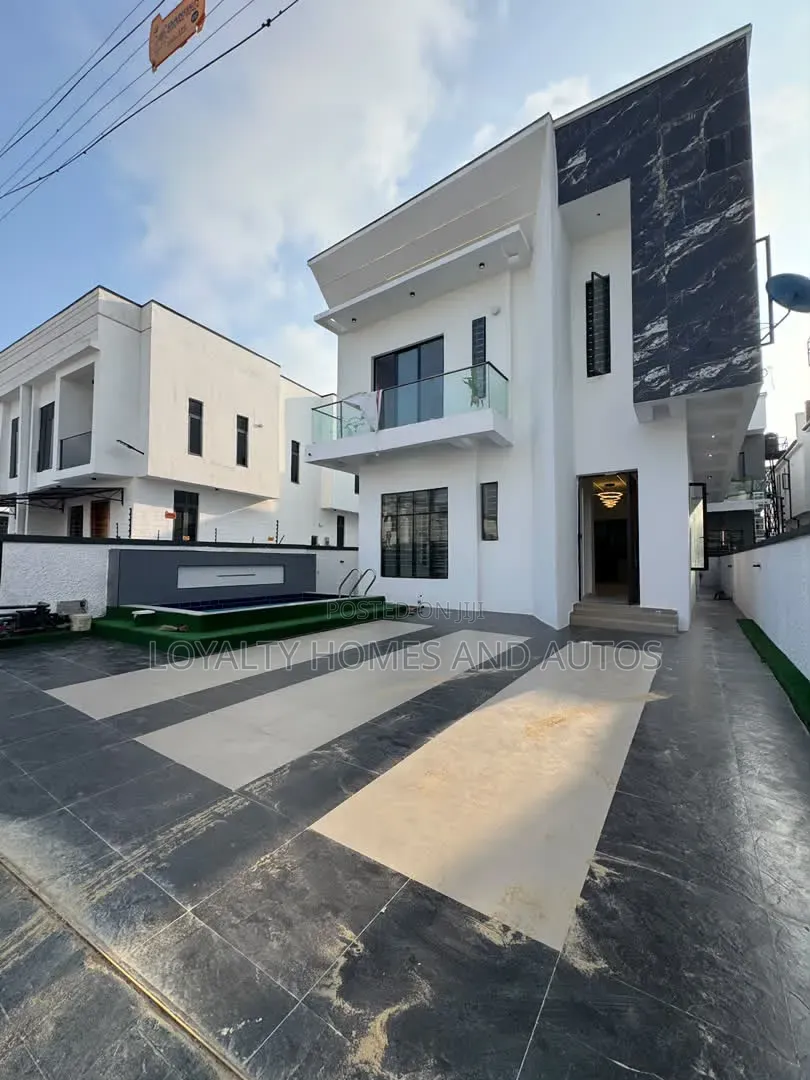 5bdrm House in Ikota for sale in Ikota