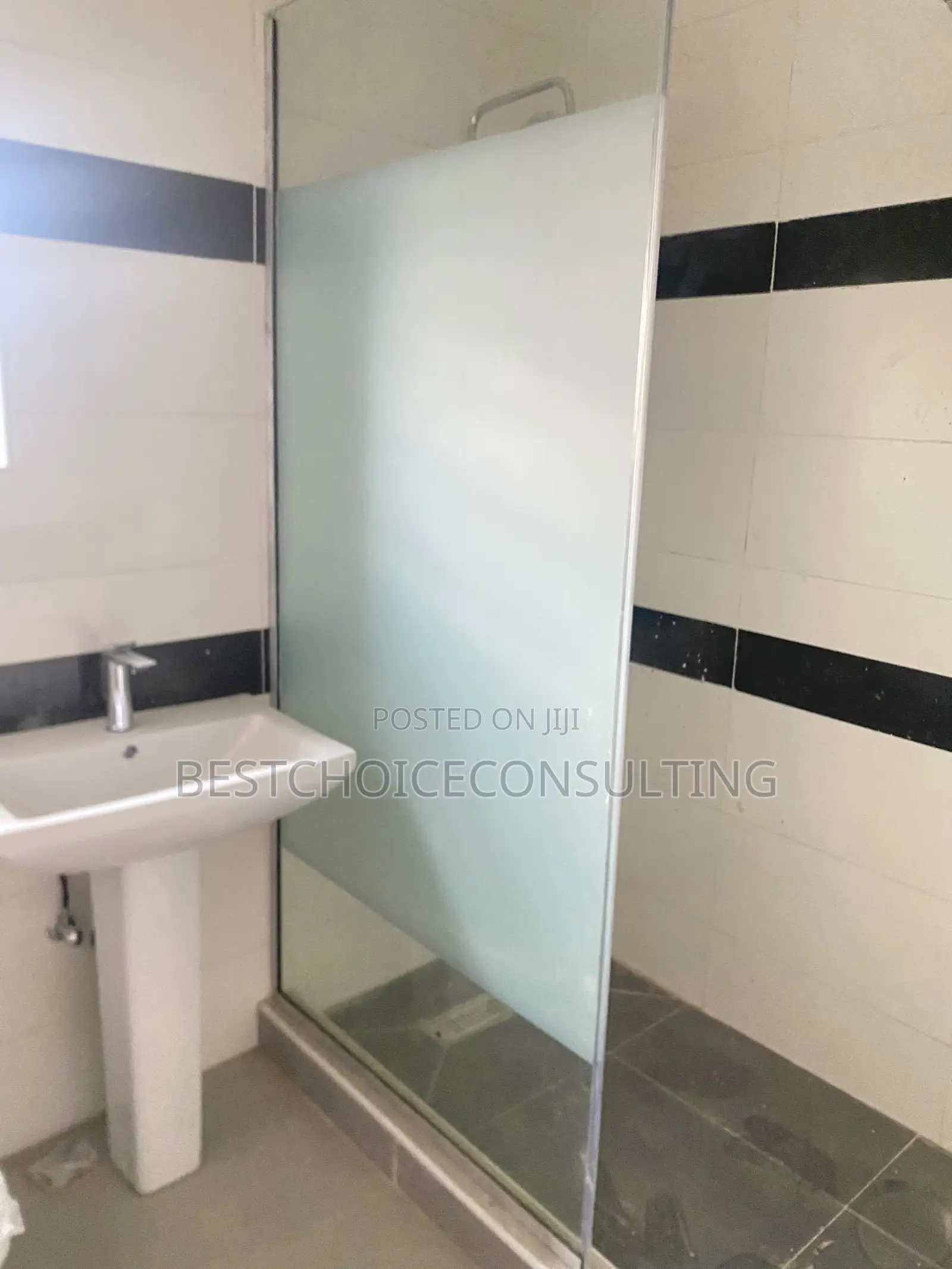4bdrm Duplex in Babalola Estate, CHallenge / Ibadan for sale in CHallenge / Ibadan